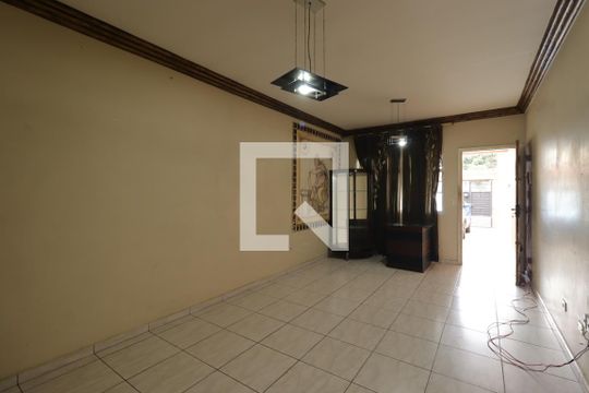 Casa à venda com 3 quartos, 120m² em Vila Bela Vista, Santo André