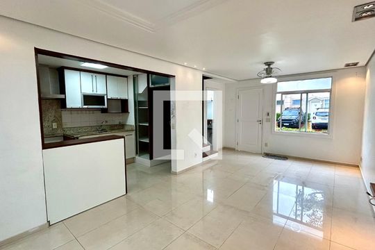 Casa de Condomínio para alugar com 3 quartos, 83m² em Parque Renato Maia, Guarulhos