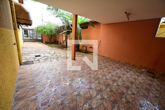 Casa para alugar com 3 quartos, 120m² em Cidade Jardim, Goiânia