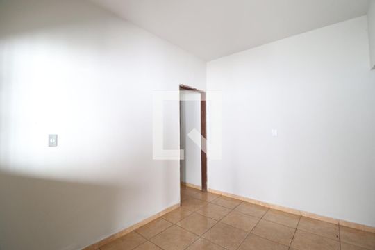 Casa para alugar com 2 quartos, 60m² em Jardim Europa, Uberlândia
