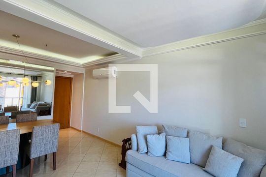 Apartamento para alugar com 3 quartos, 94m² em Vila Itapura, Campinas