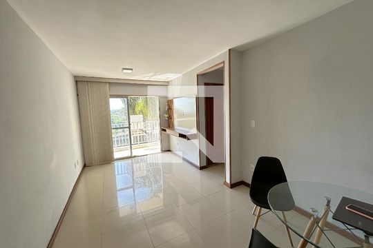 Apartamento para alugar com 2 quartos, 60m² em Jardim Sulacap, Rio de Janeiro