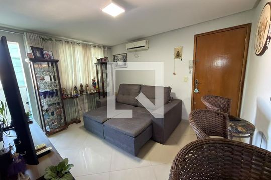 Apartamento à venda com 3 quartos, 85m² em Setor Habitacional Vicente Pires, Brasília