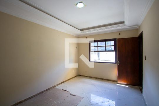 Casa para alugar com 2 quartos, 400m² em Pião, São Gonçalo