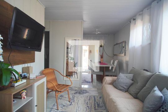 Casa à venda com 2 quartos, 90m² em Feitoria, São Leopoldo