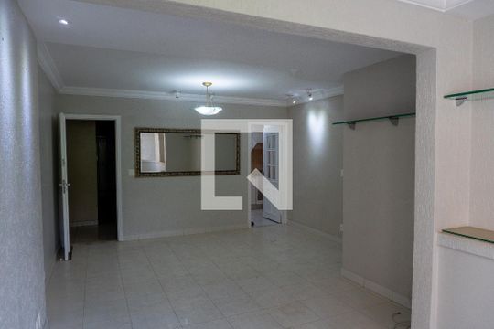 Apartamento à venda com 2 quartos, 80m² em Setor Bueno, Goiânia
