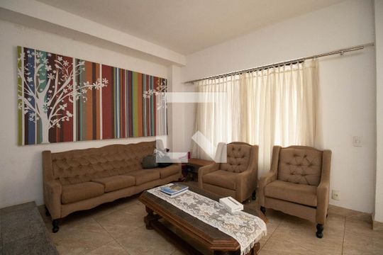 Casa de Condomínio para alugar com 6 quartos, 400m² em Vila Planalto, Brasília