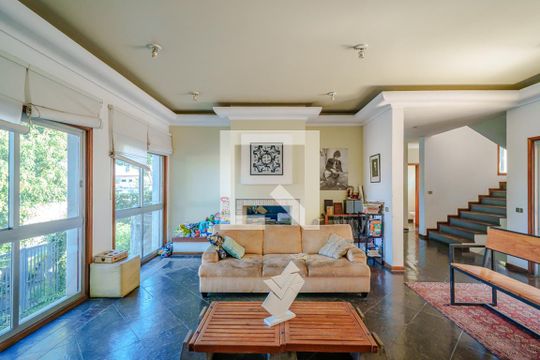Casa para alugar com 5 quartos, 400m² em Butantã, São Paulo