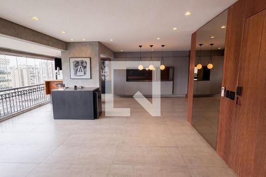 Apartamento para alugar com 4 quartos, 172m² em Vila Romana, São Paulo