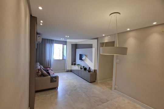 Apartamento para alugar com 3 quartos, 90m² em Embaré, Santos