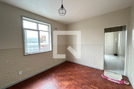 Casa para alugar com 2 quartos, 78m² em Bento Ribeiro, Rio de Janeiro