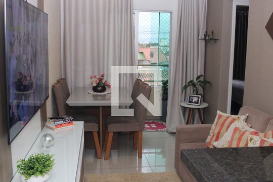 Apartamento à venda com 2 quartos, 54m² em Vila Raquel, São Paulo
