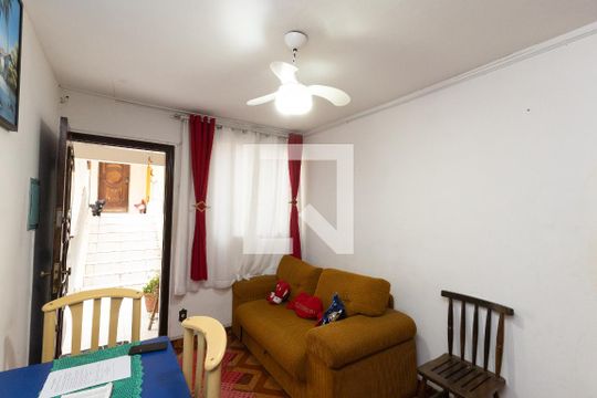 Apartamento para alugar com 2 quartos, 46m² em Vila Nova Galvão, São Paulo