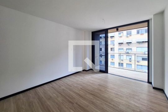 Kitnet/Studio à venda com 1 quarto, 32m² em Icaraí, Niterói