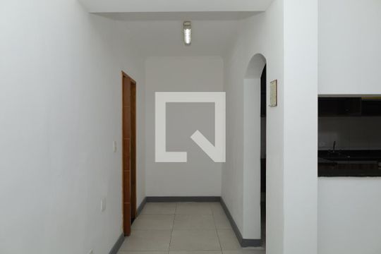 Casa para alugar com 3 quartos, 160m² em Jardim Lucinda, São Paulo