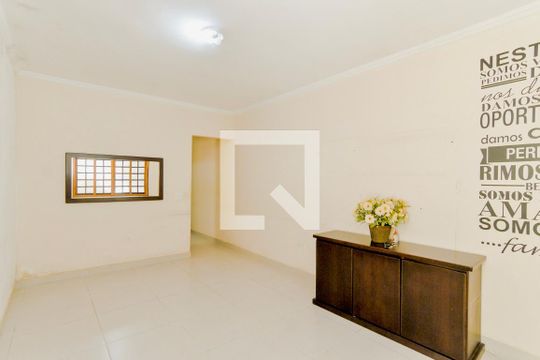 Casa para alugar com 2 quartos, 74m² em Parque Continental, Guarulhos