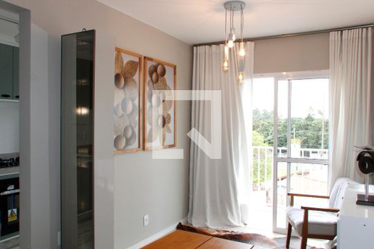 Apartamento à venda com 2 quartos, 85m² em Vila Santa Claudina, Vinhedo