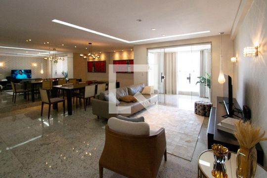 Apartamento para alugar com 3 quartos, 140m² em Águas Claras, Brasília