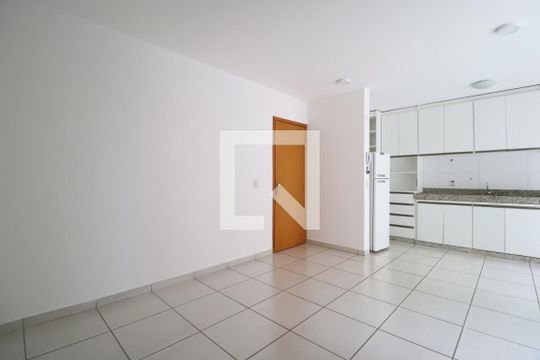 Apartamento para alugar com 2 quartos, 60m² em Presidente Roosevelt, Uberlândia