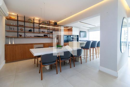 Apartamento à venda com 3 quartos, 178m² em Cidade Monções, São Paulo