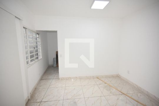 Casa para alugar com 1 quarto, 76m² em Jardim Paris, Jundiaí