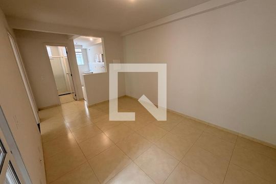 Apartamento para alugar com 2 quartos, 52m² em Duarte Silveira, Petrópolis