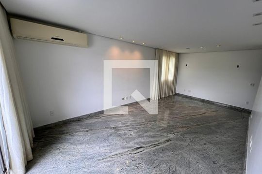 Apartamento para alugar com 3 quartos, 145m² em Santo Antônio, Belo Horizonte
