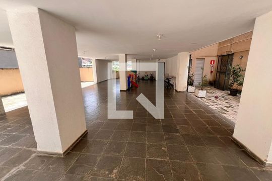 Apartamento para alugar com 3 quartos, 145m² em Santo Antônio, Belo Horizonte