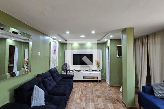 Sala de casa para alugar com 4 quartos, 350m² em Cabuís, Nilópolis