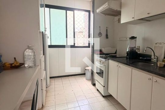 Apartamento à venda com 2 quartos, 82m² em Savassi, Belo Horizonte