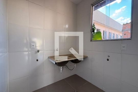 Casa para alugar com 2 quartos, 80m² em Vila Cloris, Belo Horizonte