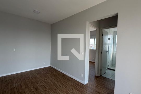 Apartamento para alugar com 2 quartos, 46m² em Jardim Santo Estevao, Carapicuíba