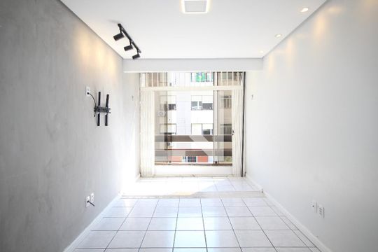 Apartamento para alugar com 1 quarto, 46m² em Vila Ipiranga, Porto Alegre