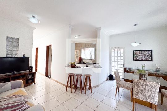 Casa à venda com 3 quartos, 134m² em Jardim Riacho das Pedras, Contagem