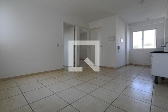 Apartamento para alugar com 2 quartos, 42m² em Vila Brasileira, Mogi das Cruzes