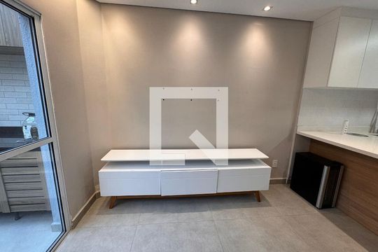 Casa de Condomínio para alugar com 2 quartos, 75m² em Caiapia, Cotia