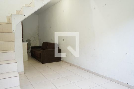 Casa para alugar com 2 quartos, 70m² em Chácara Seis de Outubro, São Paulo