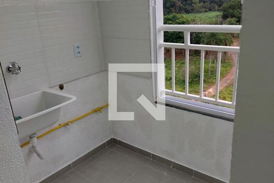 Apartamento para alugar com 2 quartos, 47m² em Jardim Sandra, Cotia