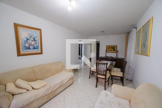 Apartamento para alugar com 2 quartos, 75m² em Vila Izabel, Curitiba