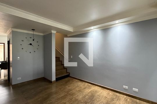 Casa de Condomínio para alugar com 2 quartos, 80m² em Chácara Vale do Rio Cotia, Carapicuíba
