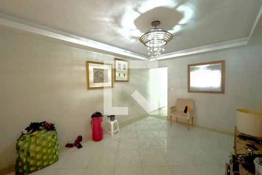 Casa à venda com 4 quartos, 175m² em Jardim do Papai, Guarulhos