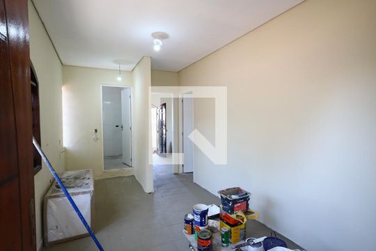 Casa para alugar com 2 quartos, 80m² em Quitaúna, Osasco