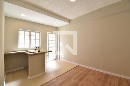 Studio de kitnet/studio para alugar com 1 quarto, 38m² em Bacacheri, Curitiba