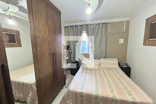 Casa para alugar com 1 quarto, 50m² em Realengo, Rio de Janeiro