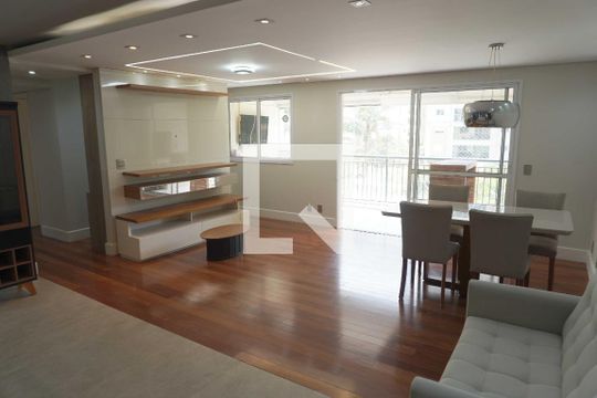 Apartamento para alugar com 2 quartos, 110m² em Alphaville, Santana de Parnaíba