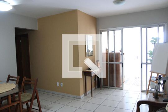 Apartamento à venda com 3 quartos, 80m² em Alto da Glória, Goiânia