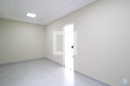 Apartamento para alugar com 3 quartos, 70m² em Santa Mônica, Uberlândia