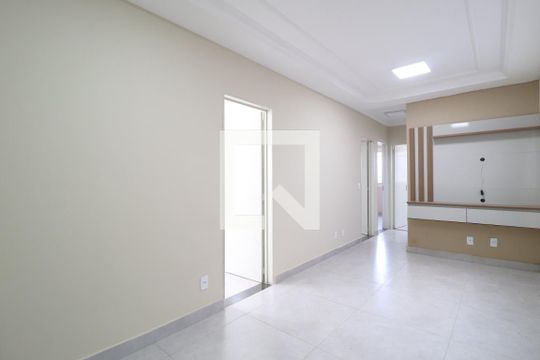 Apartamento para alugar com 3 quartos, 70m² em Santa Mônica, Uberlândia