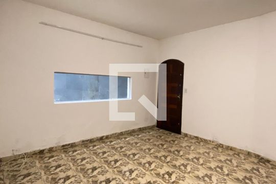 Casa à venda com 3 quartos, 189m² em Vila Yolanda, Osasco