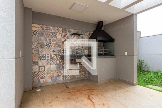 Apartamento à venda com 2 quartos, 34m² em Vila das Belezas, São Paulo
